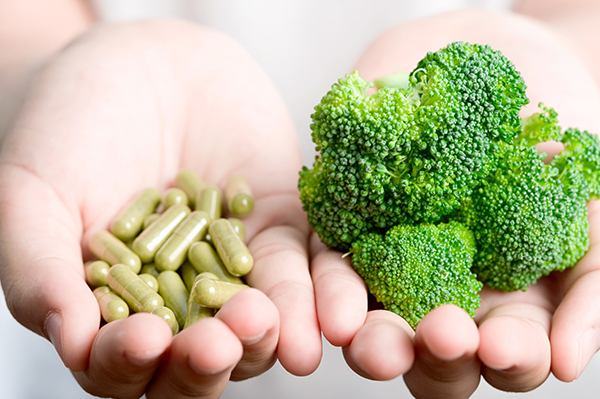 Hate Veggies? Find Out If Greens Powder Supplements and Vegetable Powders Are for You